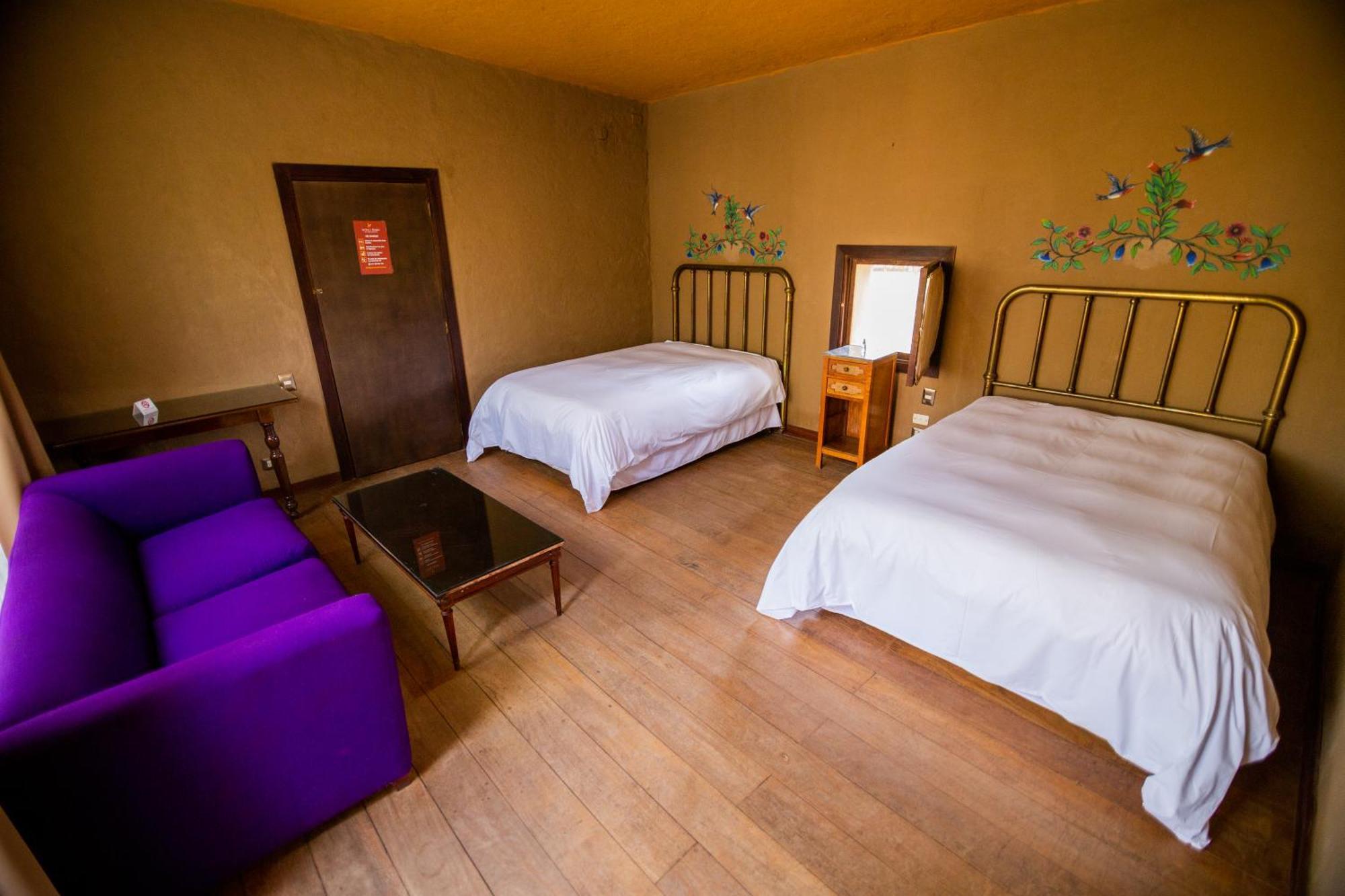 De Sol Y Barro Moche Lodge